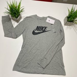 Nike Womens Sportswear Essential Cotton Logo Top